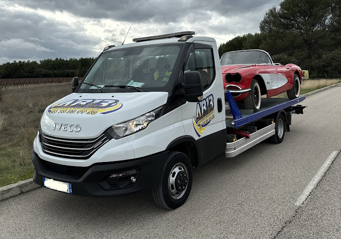 Camion dépanneuse d'Assistance remorquage 13