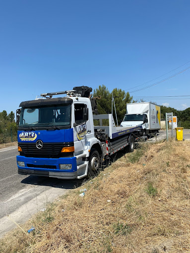 Dépannage d'un camion par assistance remorquage 13